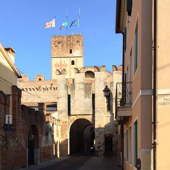 This morning walking through #cittadella #igerspadova